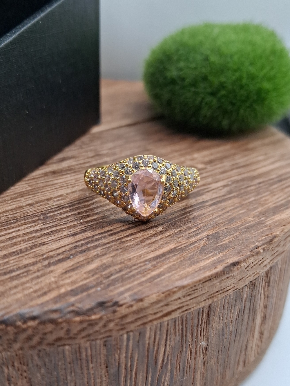 Gold-Tone Pear Pink Crystal Pave Ring Size 7.5 R835